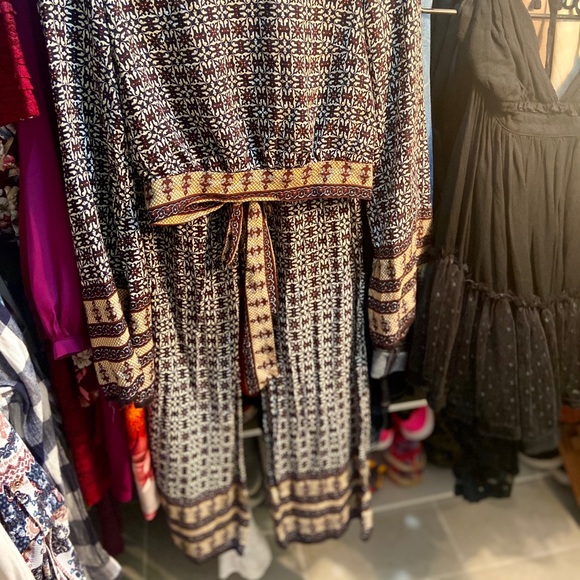 Two piece size small - Picture 4 of 4